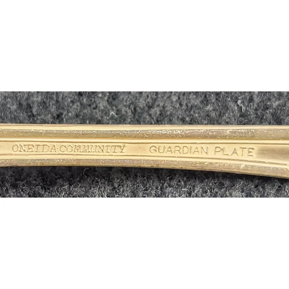 Worn Vintage Oneida Guardian Community Silverplated Spoon
